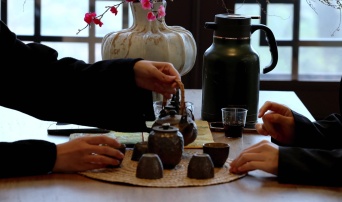 茶疗养生：古人的智慧与现代健康